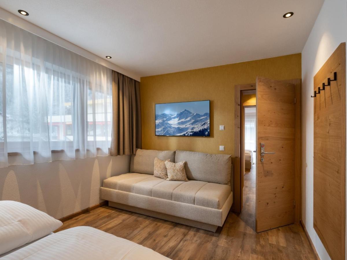 Alma Appartements Mayrhofen Buitenkant foto